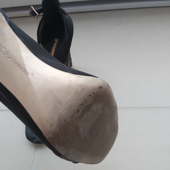 BCBG black high heels - Picture 4 of 6